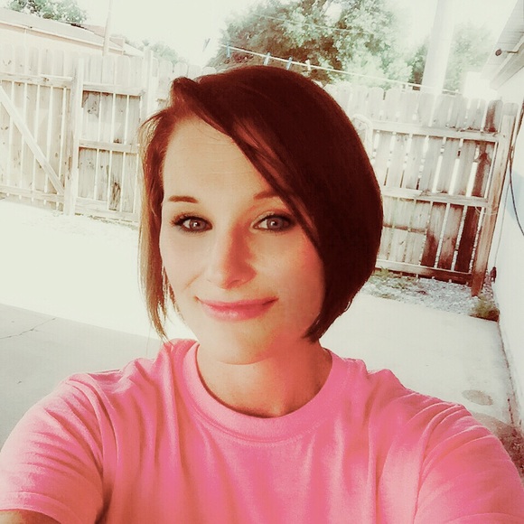 Meet your Posher, Ashley - Picture 1 of 1